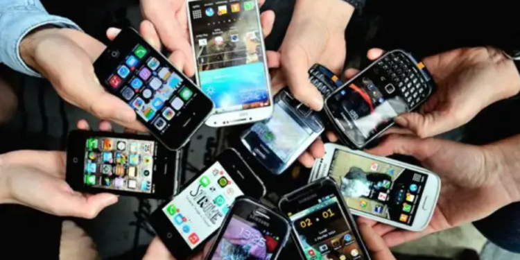 Pakistan’s Mobile Phone Imports Jump 31% to $1.14bn in First Seven Months of FY2025-26