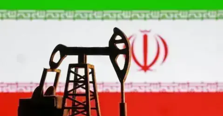 Oil Prices Edge Up as Markets Monitor US-Iran Talks