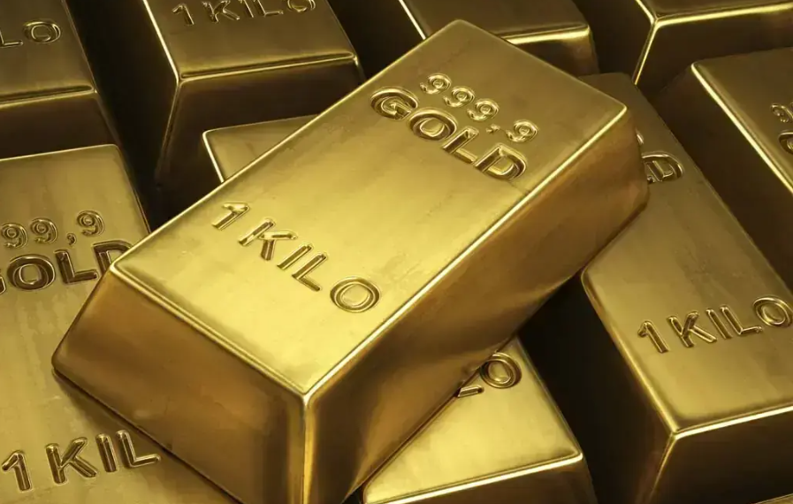 Gold Prices increases Rs5,300 per Tola in Pakistan; Silver Also Rises