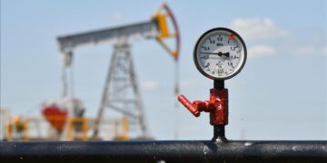 Oil Prices Edge Up as Markets Monitor US-Iran Talks