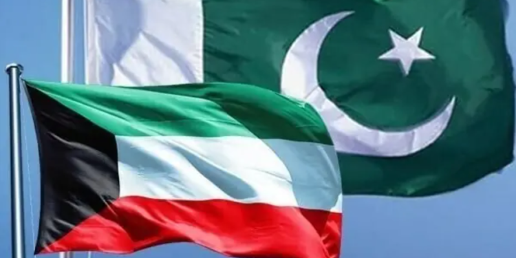 Pakistan, Kuwait Step Up Efforts to Boost Trade and Investment Ties