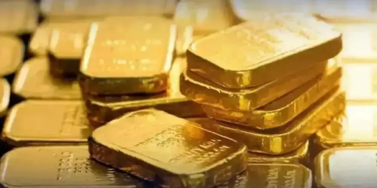 Gold Prices Fall Sharply in Pakistan as Global Rates Decline