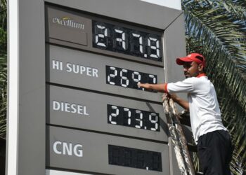 Petrol supply may tighten within two weeks amid Middle East war fears: dealers