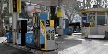 U.S lifts curbs on Russian oil giant’s German subsidiary