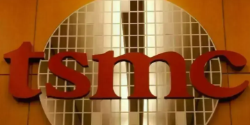 TSMC Sees No Near-Term Impact of War on Chip Material Supplies