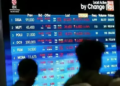 Asian Tech Stocks Gain as Oil Surge and Hawkish Central Banks Weigh on Bonds