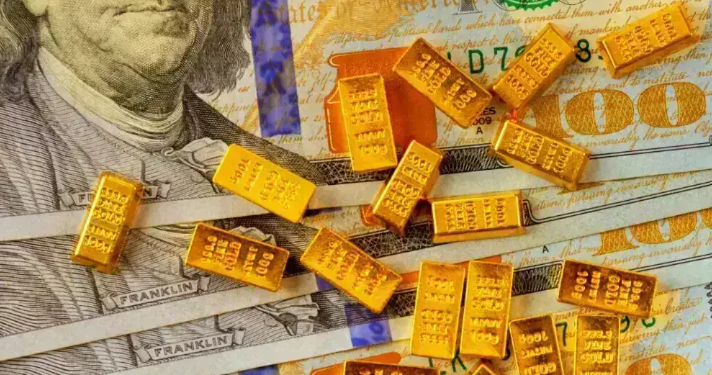 Gold Rises as Weaker Dollar, US-Iran Deal Hopes Lift Sentiment