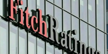 Fitch Affirms Pakistan’s B- Rating with Stable Outlook, Cites Economic Progress