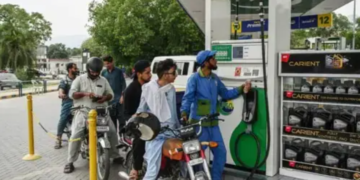 Govt Reduces Petrol, Diesel Prices by Rs1.97 Per Litre